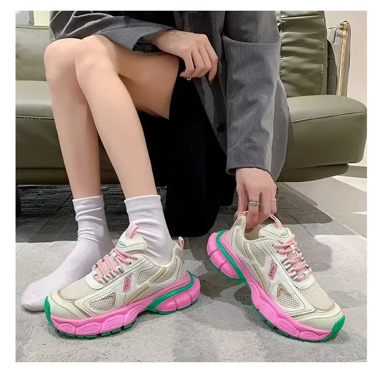 Zapatillas ortopédicas vulcanizadas de moda para mujer.