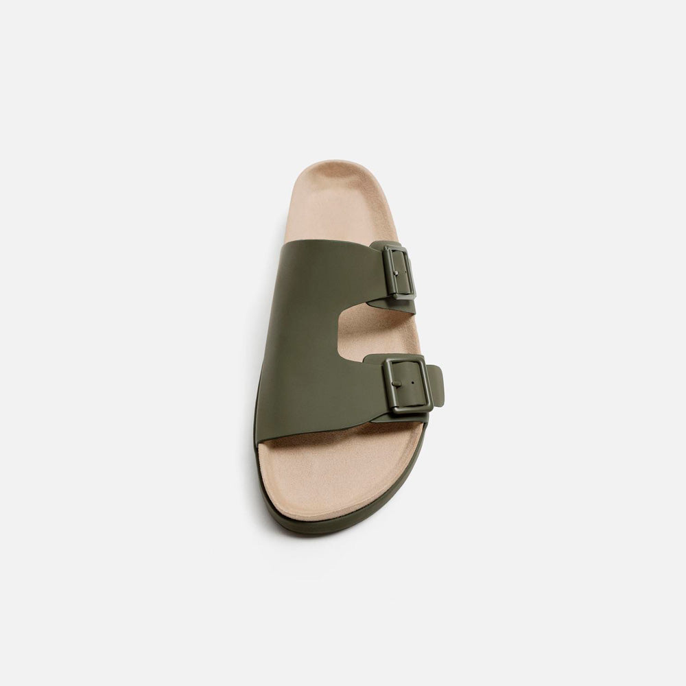 WIDE-STRAP LEATHER SLIDES