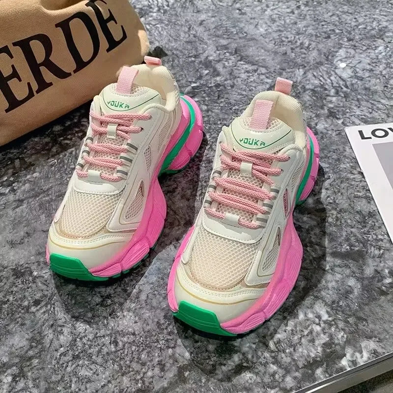 Zapatillas ortopédicas vulcanizadas de moda para mujer.